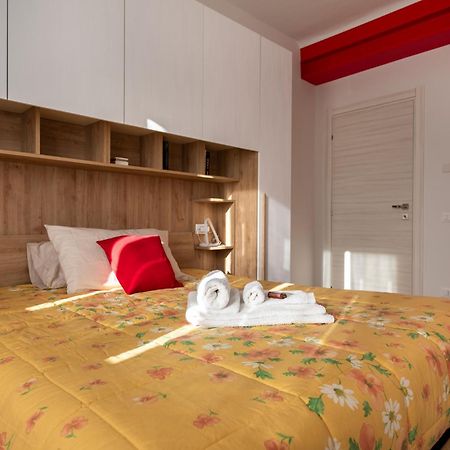 Au Moulin De La Galette Vicino Milano, Mxp E Parking Free Hotel Canegrate Exterior photo